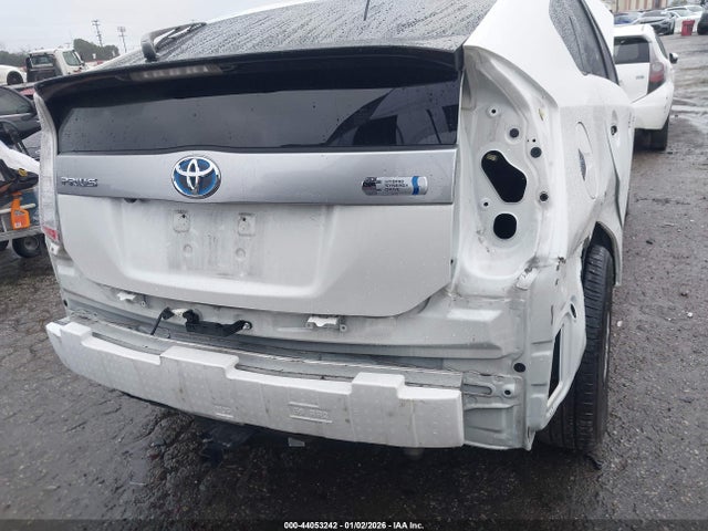 Toyota PRIUS PLUG-IN 2014 JTDKN3DP2E3051430 Image 6