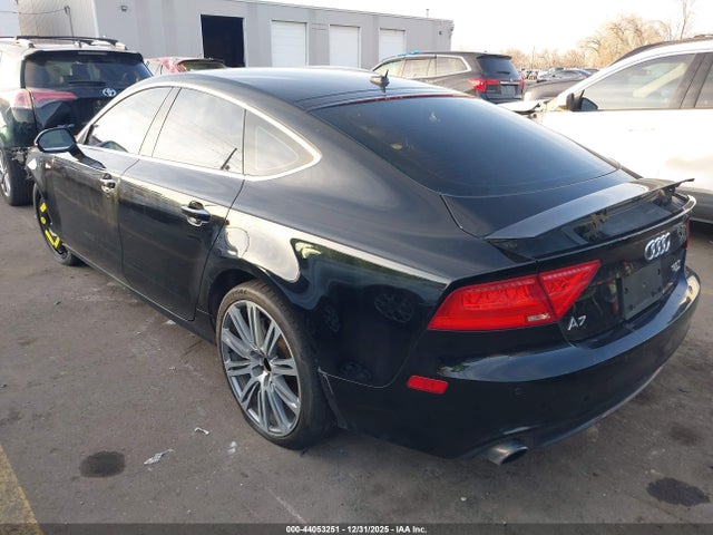 2014 AUDI A7 WAUWGAFC6EN132832 Photo 2