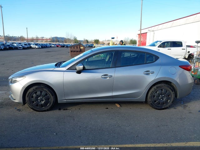 JM1BM1U77E1172988 Mazda Mazda3 I Sport
