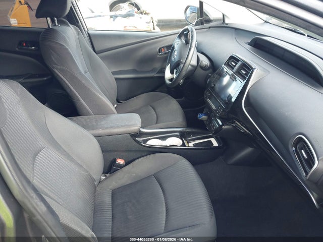 JTDKARFUXG3023329 Toyota Prius Three