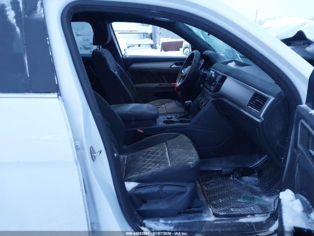 2020 VOLKSWAGEN ATLAS CROSS SPORT 1V2GC2CA3LC203990 Photo 4