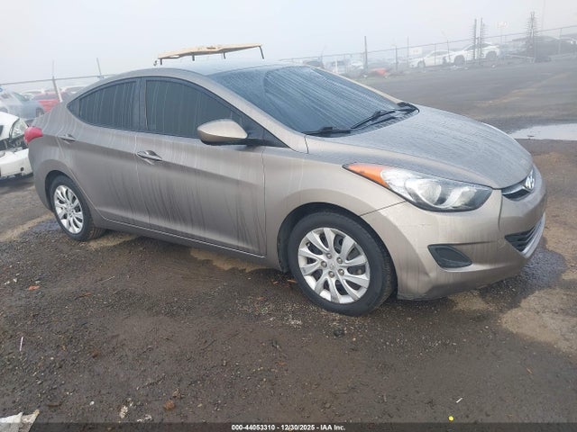 44053310 :رقم المزاد ، 5NPDH4AE5DH180614 vin ، 2013 Hyundai Elantra Gls/limited مزاد بيع