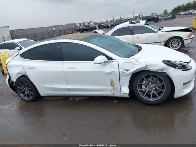 2018 TESLA MODEL 3 5YJ3E1EA3JF062579 Photo 5