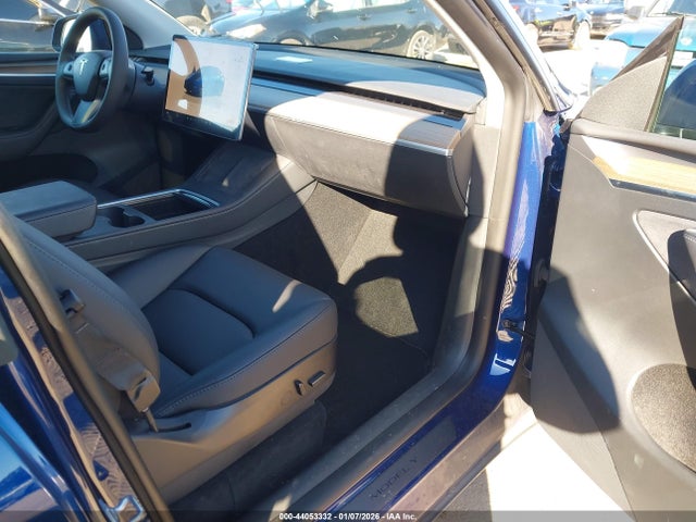 2023 TESLA MODEL Y 7SAYGDEE3PF596164 Photo 4