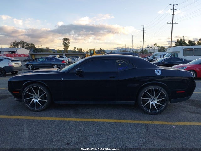 2C3CDZAG4GH217479 Dodge Challenger Sxt