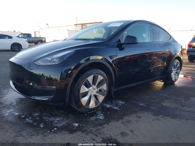 2023 TESLA MODEL Y 7SAYGAEE9PF965530 Photo 1