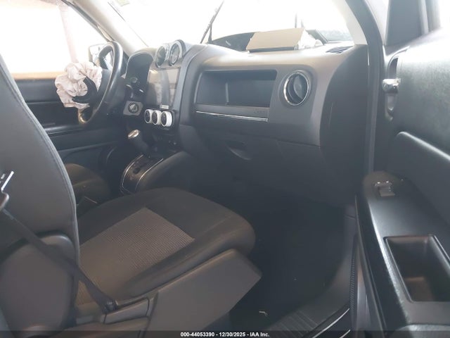 Jeep Patriot Latitude 2014 1C4NJRFB5ED510599 Image 5