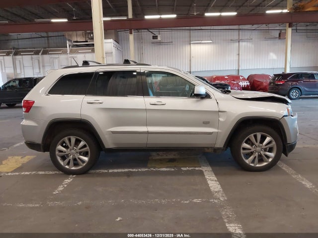 2011 Jeep Grand Cherokee Laredo მანქანა იყიდება აუქციონზე, vin: 1J4RR4GT1BC646258, აუქციონის ნომერი: 44053426