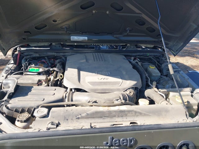 1C4BJWDG7GL101643 Jeep Wrangler Unlimited Sport