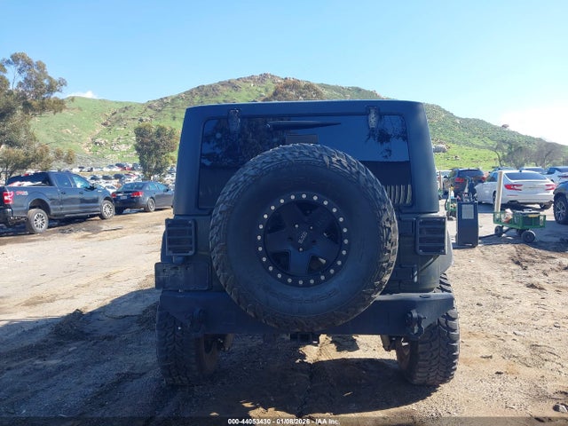 1C4BJWDG7GL101643 Jeep Wrangler Unlimited Sport