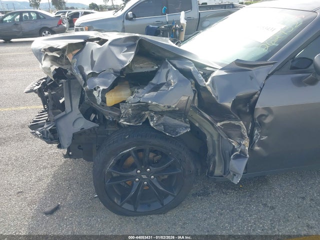 2C3CDZAG4JH262932 Dodge Challenger Sxt