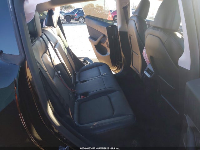 2025 TESLA MODEL Y 7SAYGDED4SF234313 Photo 7