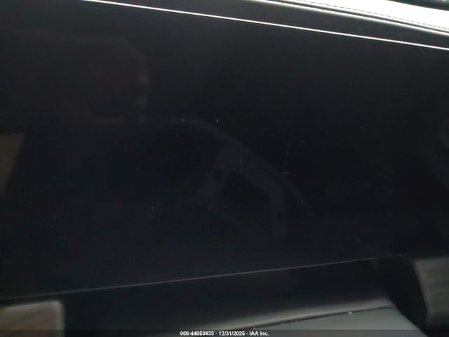 Rivian R1s Adventure 2023 7PDSGABA5PN018239 Image 16