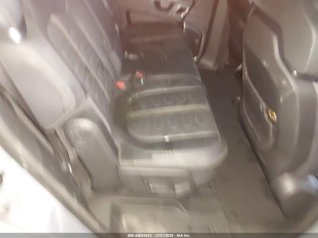 Rivian R1s Adventure 2023 7PDSGABA5PN018239 Image 8