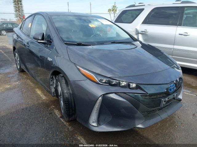 2017 TOYOTA PRIUS PRIME JTDKARFP8H3042618
