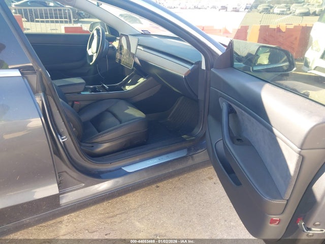 2020 TESLA MODEL 3 5YJ3E1EB0LF801242 Photo 4