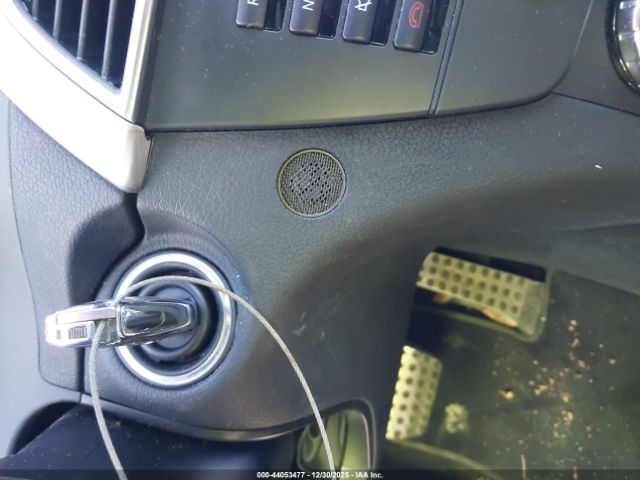 2013 MERCEDES-BENZ C 250 WDDGJ4HB3DF977988 Photo 10