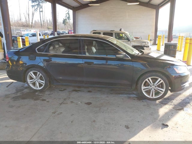 1VWBT7A36EC045562 Volkswagen Passat 1.8t Se