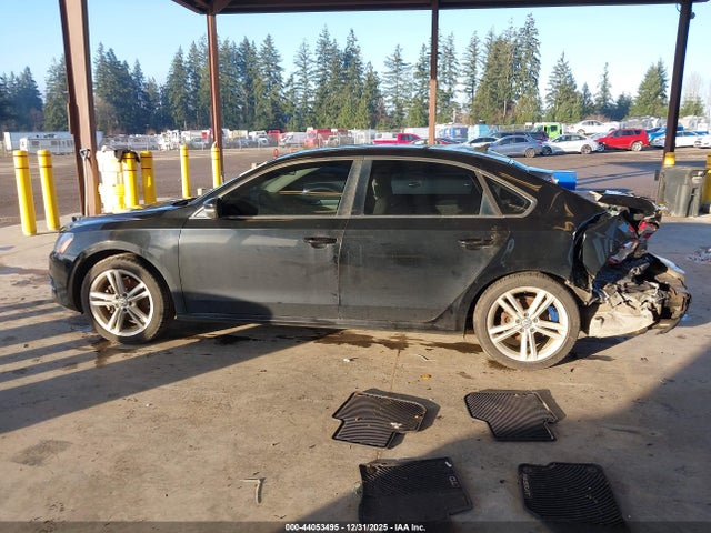 1VWBT7A36EC045562 Volkswagen Passat 1.8t Se
