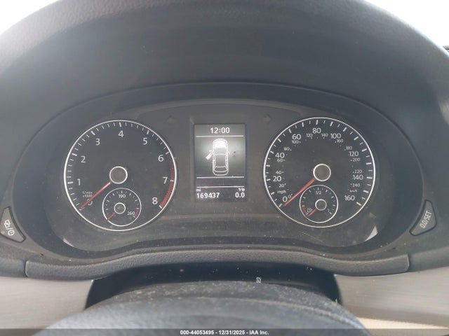 1VWBT7A36EC045562 Volkswagen Passat 1.8t Se