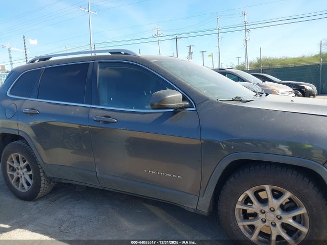 1C4PJLCB6FW694371 Jeep Cherokee Latitude