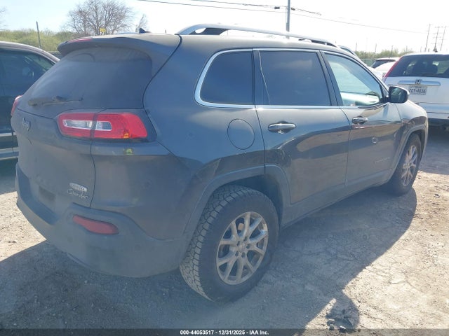 1C4PJLCB6FW694371 Jeep Cherokee Latitude