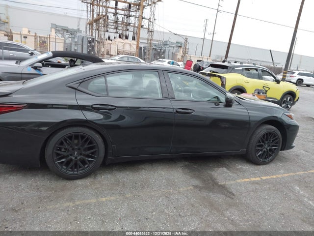 58ACA1C15MU012586 Lexus ES 300H