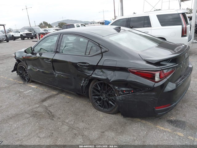 58ACA1C15MU012586 Lexus ES 300H