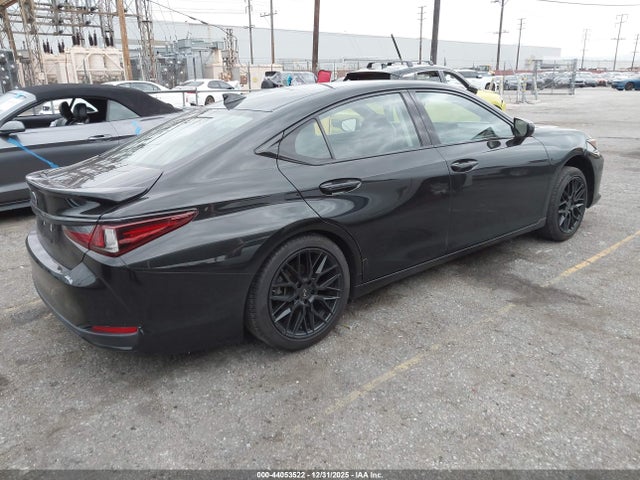 58ACA1C15MU012586 Lexus ES 300H