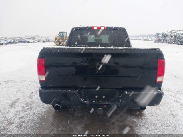 Продажа на аукционе авто 2019 Ram 1500 Classic Express  4x4 5'7 Box, vin: 1C6RR7KT5KS632052, номер лота: 44053571