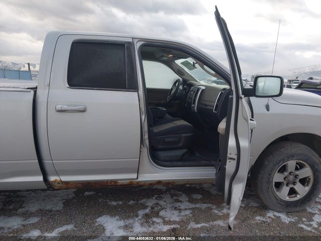 44053632 :رقم المزاد ، 1D7RV1GP6BS693929 vin ، 2011 Ram Ram 1500 Slt مزاد بيع