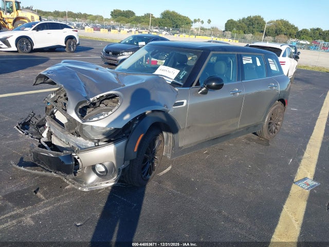 2019 MINI CLUBMAN WMWLN5C52K2G82521 Photo 1