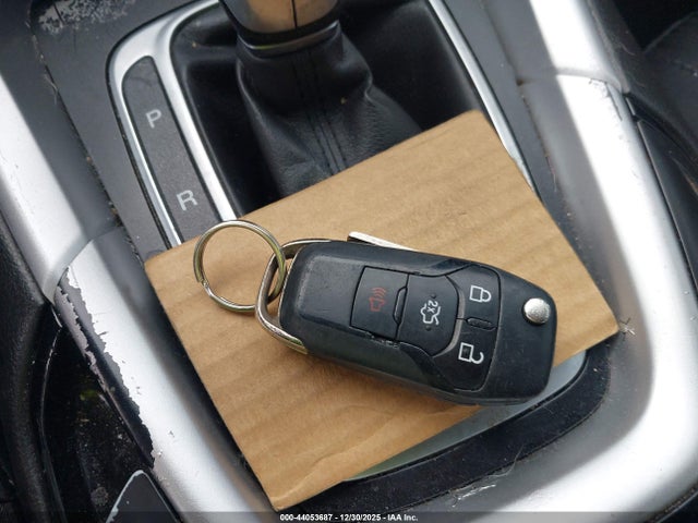 3FA6P0HD9GR218533 Ford FUSION SE