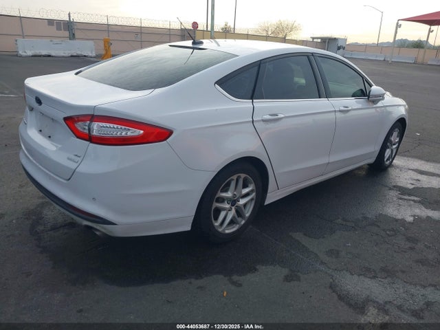 3FA6P0HD9GR218533 Ford FUSION SE