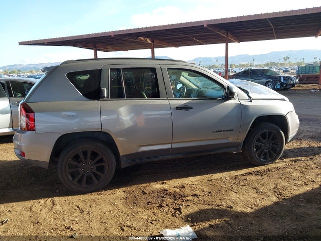 1C4NJCBA5FD210136 Jeep Compass Altitude Edition