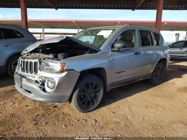 1C4NJCBA5FD210136 Jeep Compass Altitude Edition