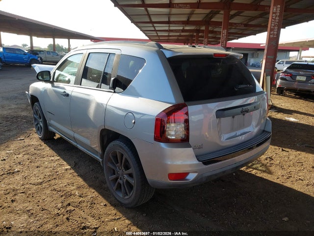 1C4NJCBA5FD210136 Jeep Compass Altitude Edition