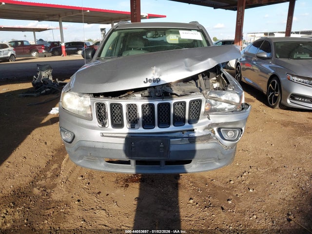 1C4NJCBA5FD210136 Jeep Compass Altitude Edition