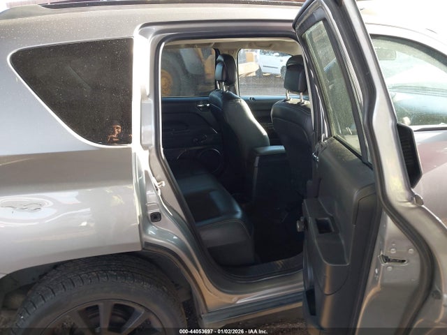 1C4NJCBA5FD210136 Jeep Compass Altitude Edition