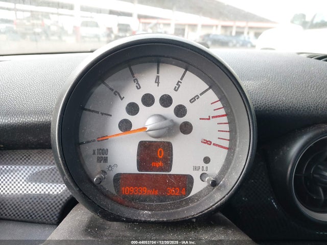 2011 MINI COOPER S WMWSV3C58BTY21249 Photo 6