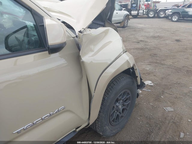 Toyota Tacoma Sr5 V6 2017 3TMAZ5CN3HM034697 Image 17