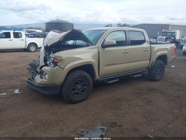 Toyota Tacoma Sr5 V6 2017 3TMAZ5CN3HM034697 Image 2