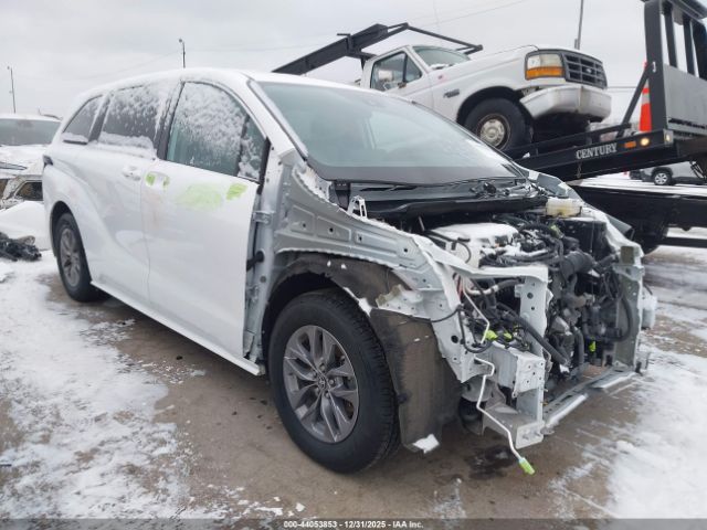 2024 TOYOTA SIENNA 5TDKRKEC5RS195987