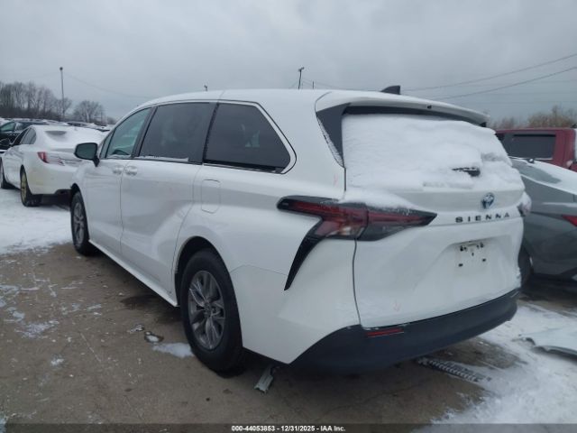 2024 TOYOTA SIENNA 5TDKRKEC5RS195987 Photo 2