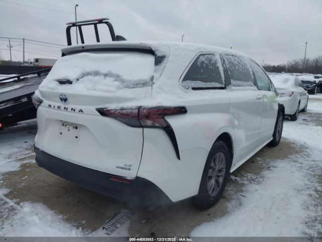 2024 TOYOTA SIENNA 5TDKRKEC5RS195987 Photo 3