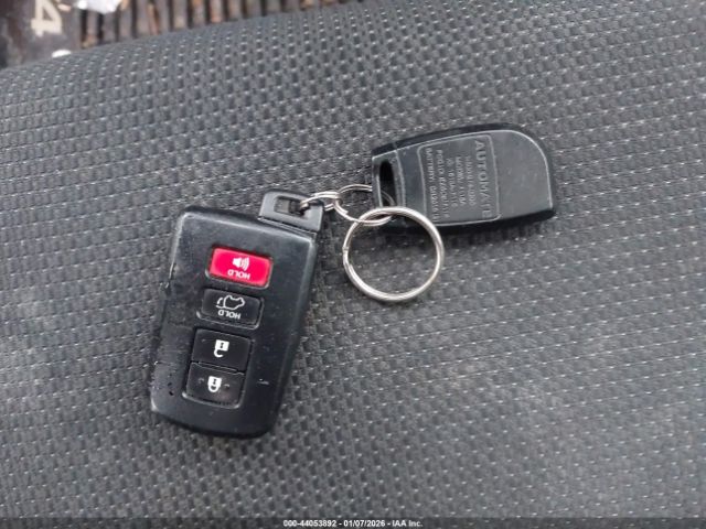 2018 TOYOTA RAV4 JTMRFREV7JJ187618 Photo 10