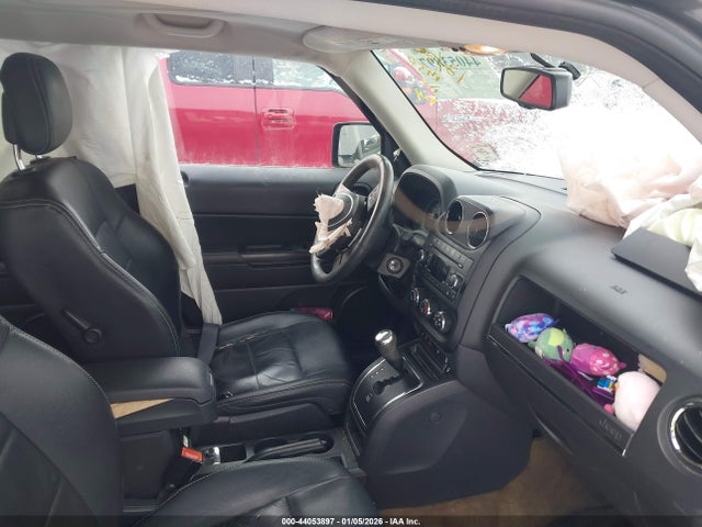 1C4NJRFBXGD673624 Jeep Patriot High Altitude Edition