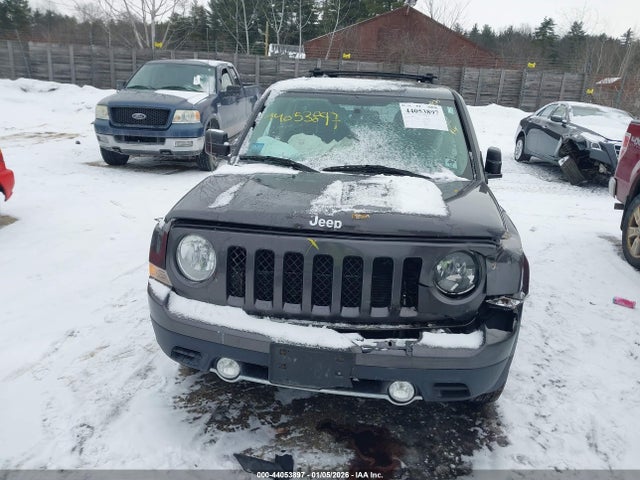 1C4NJRFBXGD673624 Jeep Patriot High Altitude Edition