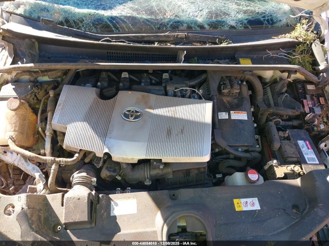 Toyota Prius Two 2016 JTDKBRFUXG3014577 Image 10