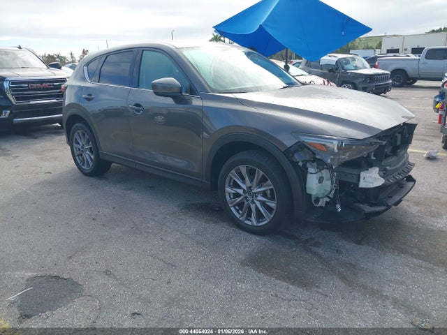 Продажа на аукционе авто 2021 Mazda Cx-5 Grand Touring, vin: JM3KFBDM5M1327470, номер лота: 44054024